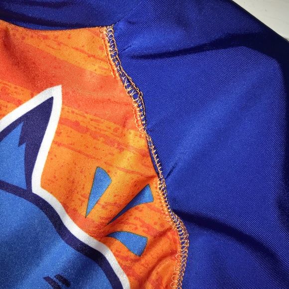 $3 when bundled with another rashguard - Picture 2 of 4